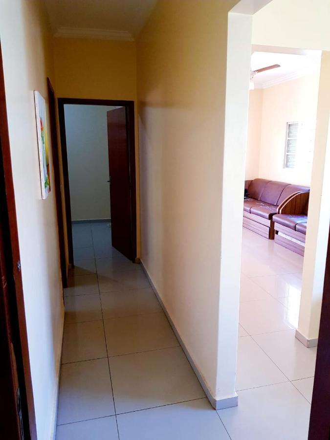 Otima Casa Caldas Novas 2 Km Do Centro Para Ate 14 Pesssoas Com Piscina Aquecida, Churrrasqueira, Wifi 외부 사진